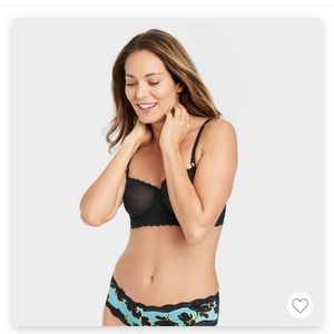 Black Lacy Wires Bra